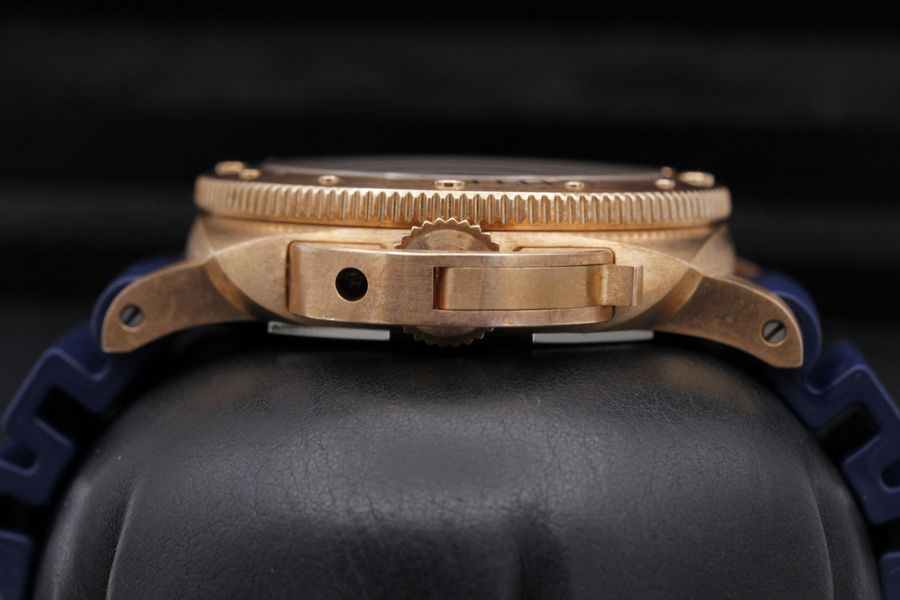 Panerai Submersible PAM01074